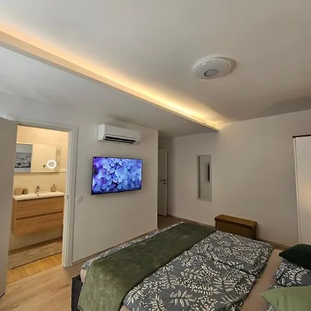 Golden Sun Apartment Zagreb Exterior photo