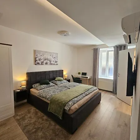 Golden Sun Apartment Zagreb Exterior photo